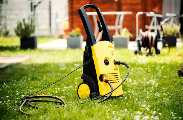 Spring Cleaning in Hutchinson Island South, FL
